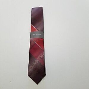 NWT Van Heusen Tie Red
